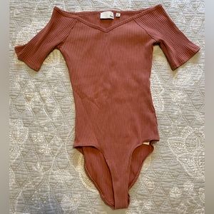 Aritzia Wilfred free bodysuit